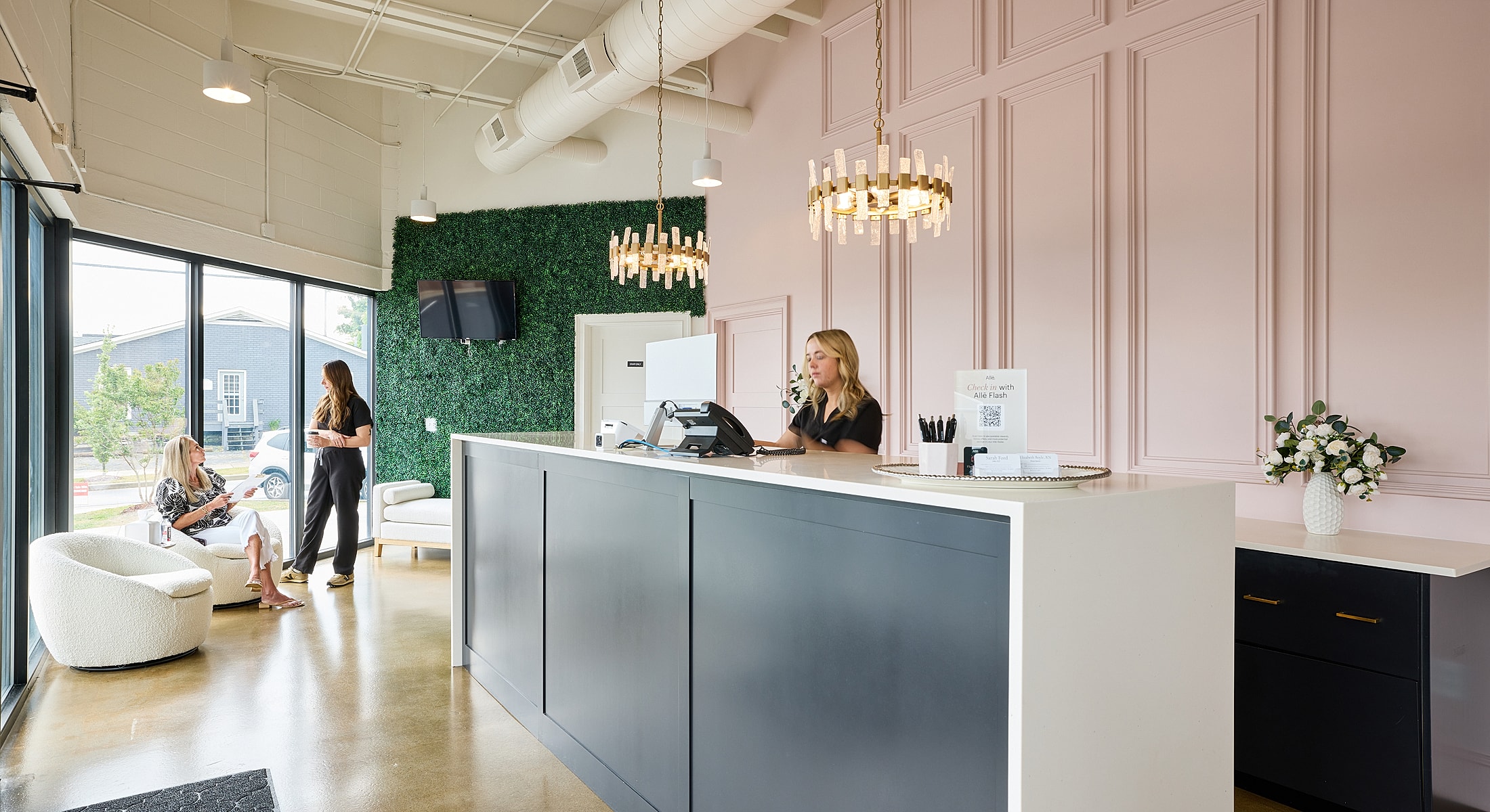 Modern reception area with welcoming seating.